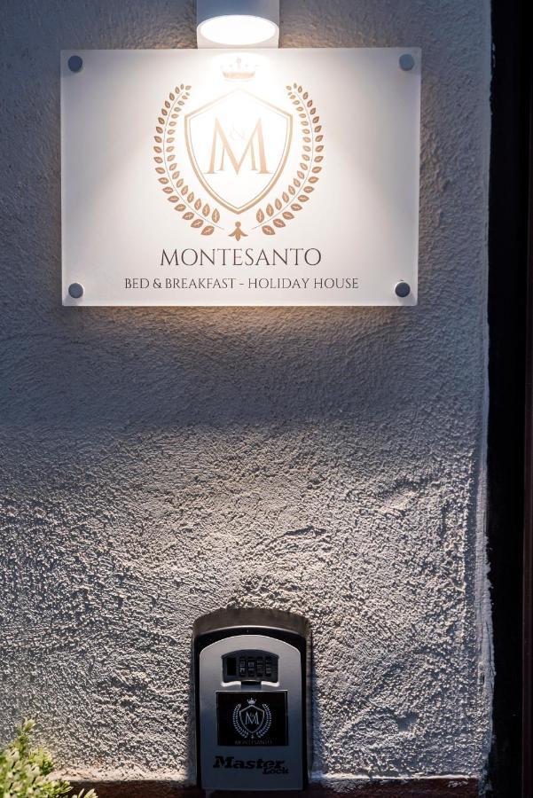 Montesantogroup Apartments Νάπολη Εξωτερικό φωτογραφία