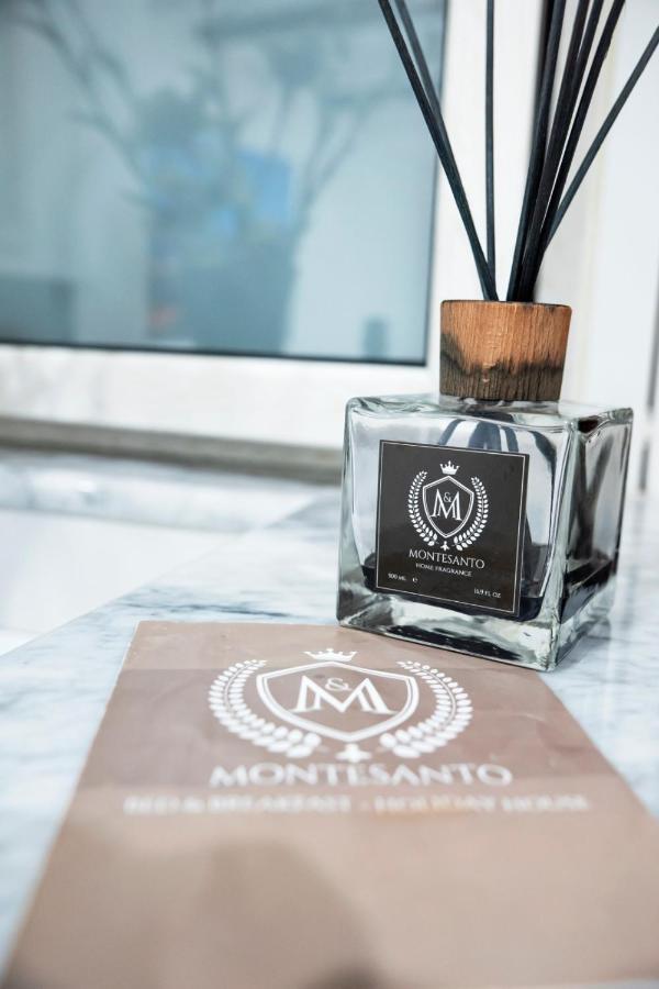 Montesantogroup Apartments Νάπολη Εξωτερικό φωτογραφία